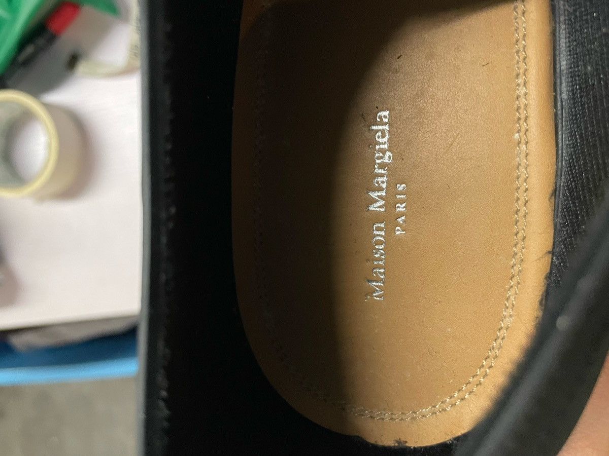 Maison Margiela Maison Margiela Rubber Tabi Derby Shoes Size US 8.5 / EU 41-42 - 13 Thumbnail