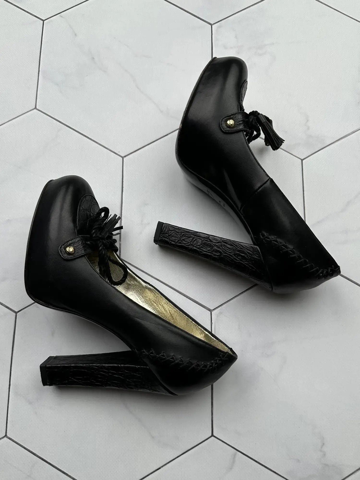 Just Cavalli Just Cavalli Vintage Heels (W59) Size US 7 / IT 37 - 2 Thumbnail