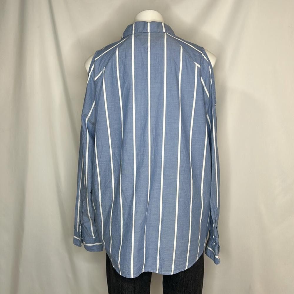 Tommy Hilfiger Tommy Cold Shoulder Stripe Chambray Button Down, XXL Size XXL / US 16-18 / IT 52-54 - 3 Thumbnail