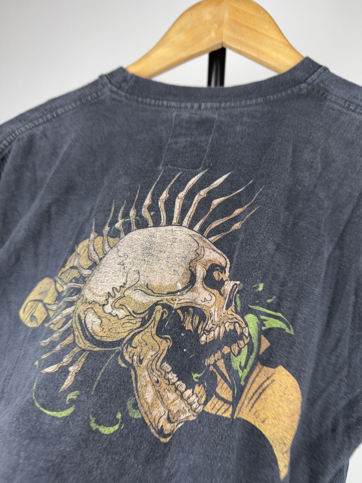 Vintage 00s Y2K Dominator Triple Skull Biker Moto Graphic T-Shirt Size US M / EU 48-50 / 2 - 15 Thumbnail