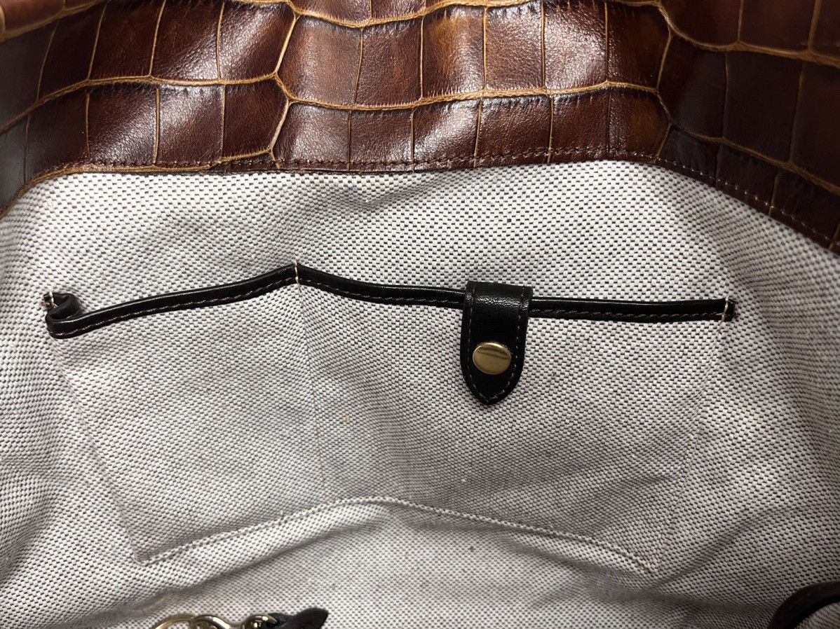Dooney & Bourke × Vintage Vintage Dooney & Bourke Brown Croc Embossed Shoulder Bag Size ONE SIZE - 7 Thumbnail