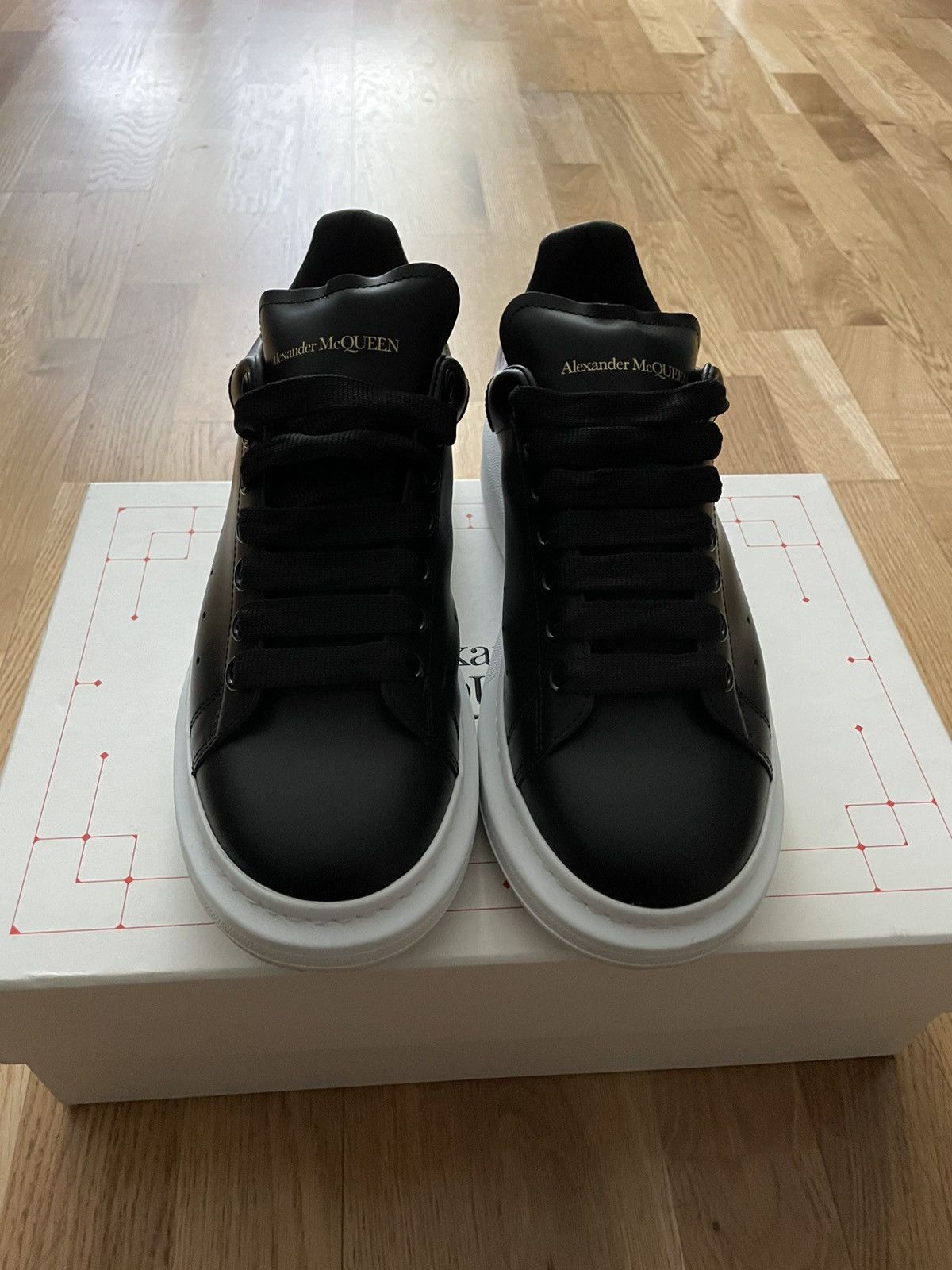 Alexander McQueen Alexander Mcqueen Man Sneakers 553680WIAC8