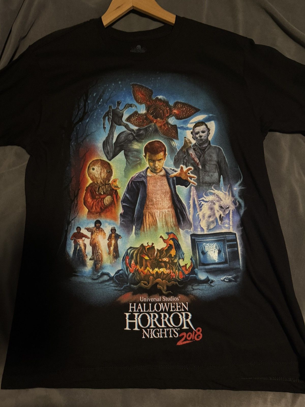 Universal Studios Universal Studios Halloween Horror nights stranger things Size US M / EU 48-50 / 2 - 1 Thumbnail
