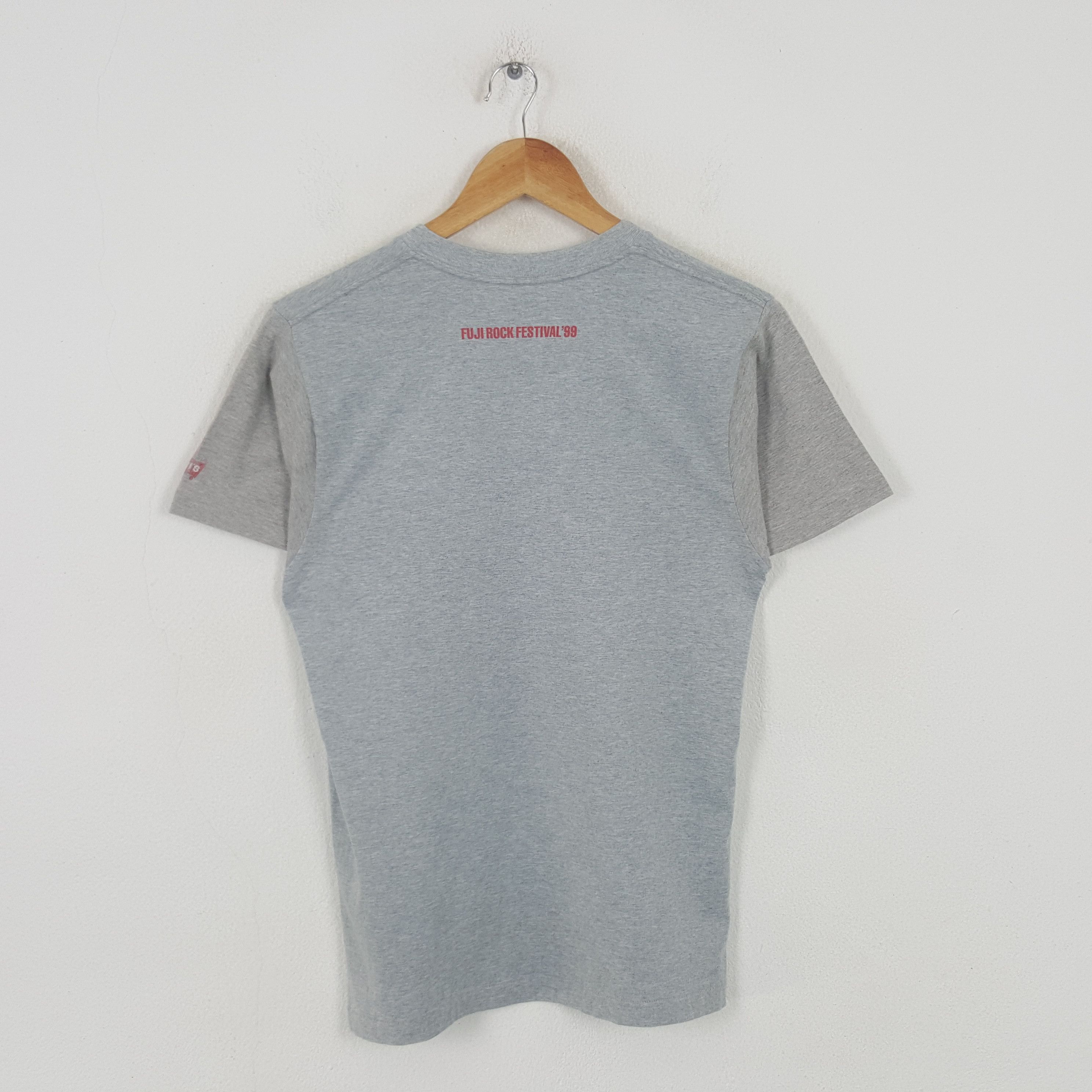 Levi's Vintage Fuji Rock Festival 1999 Japanese Tshirt RR10 Size US S / EU 44-46 / 1 - 3 Thumbnail