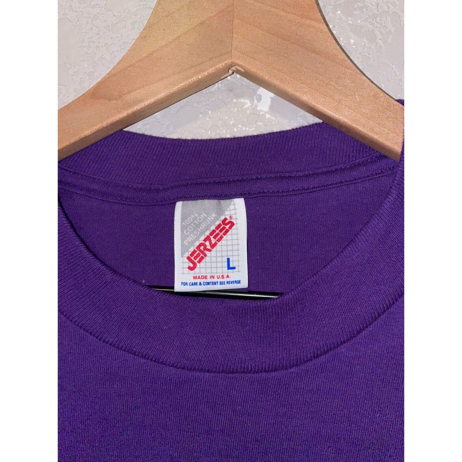 Jerzees Vintage Yosemite Park Shirt Mountain Purple Tee VTG 1990s L Size US L / EU 52-54 / 3 - 11 Thumbnail