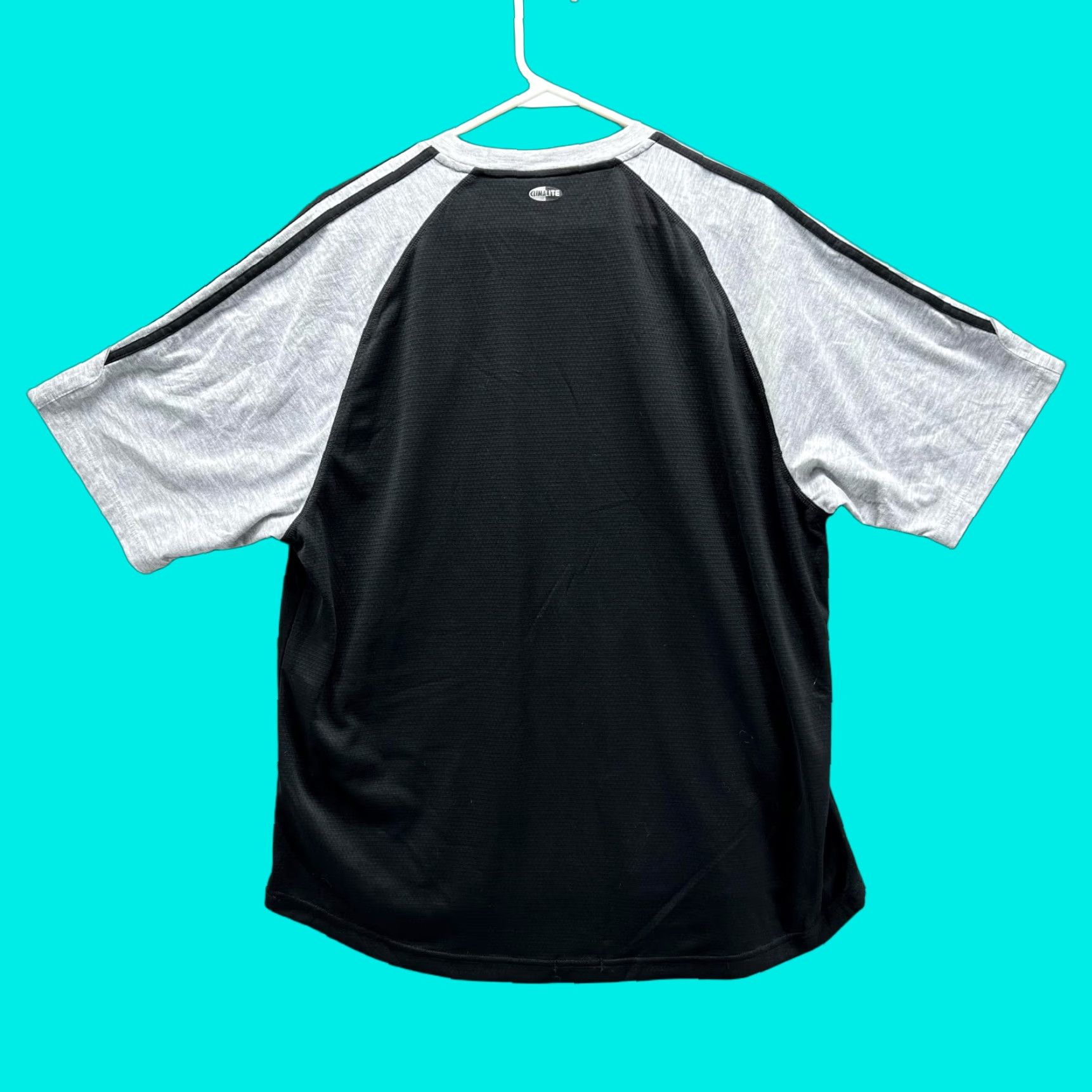 Adidas VINTAGE Adidas Shirt Men Large Adult Black Athletic Crewneck Jersey Soccer Polyester Vtg Size US L / EU 52-54 / 3 - 1 Thumbnail