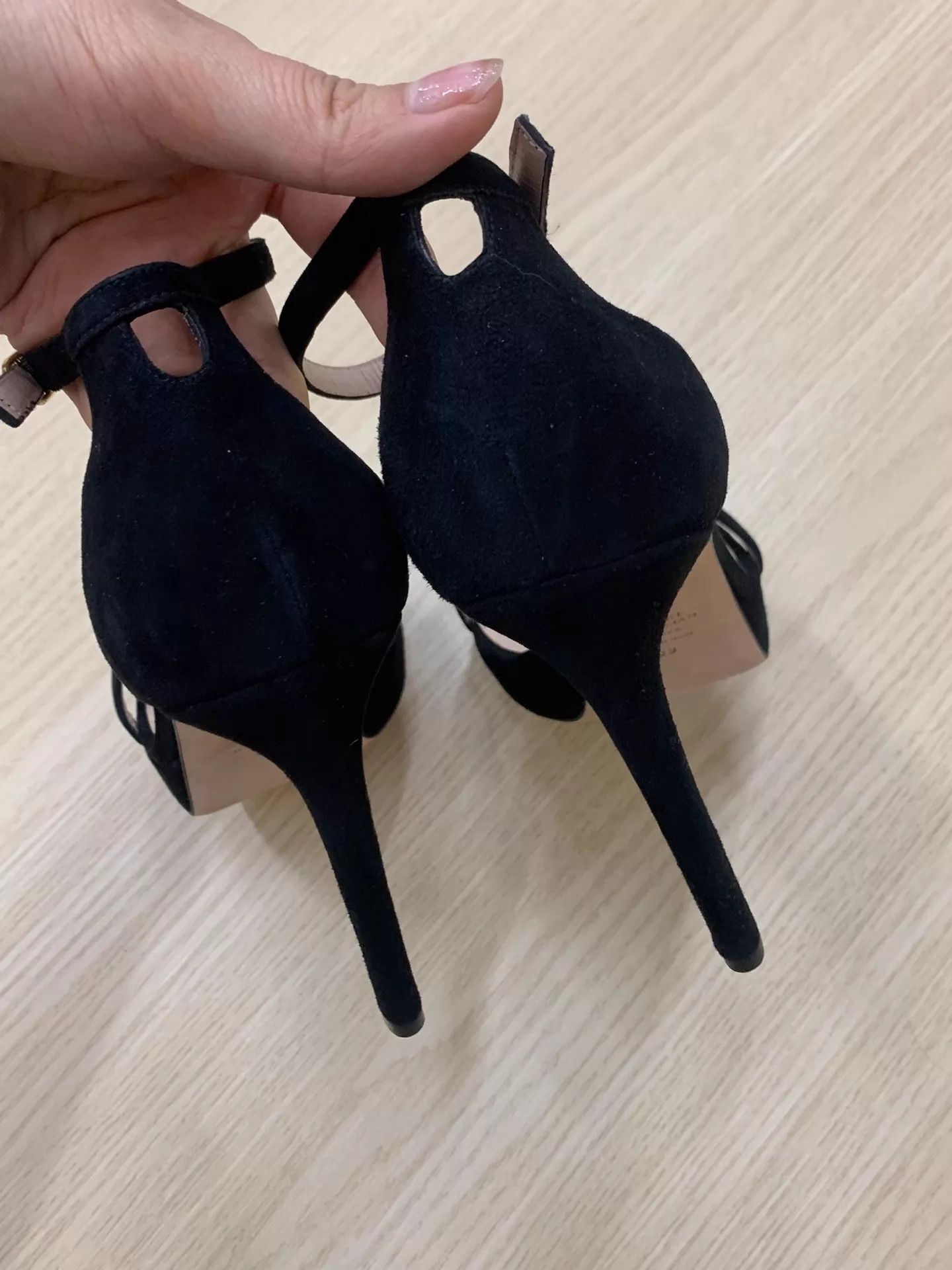 Stuart Weitzman SW Black One-Strap Heels 39 Unused Size US 8.5 / IT 38.5 - 3 Thumbnail