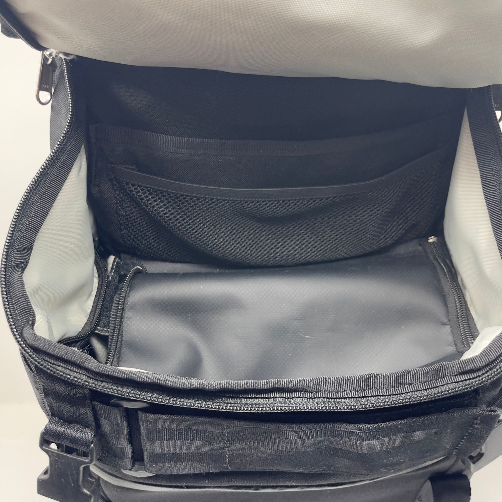 Chrome Industries Chrome Industries Niko Camera Backpack 3.0 Bag 18" Laptop Size ONE SIZE - 8 Thumbnail