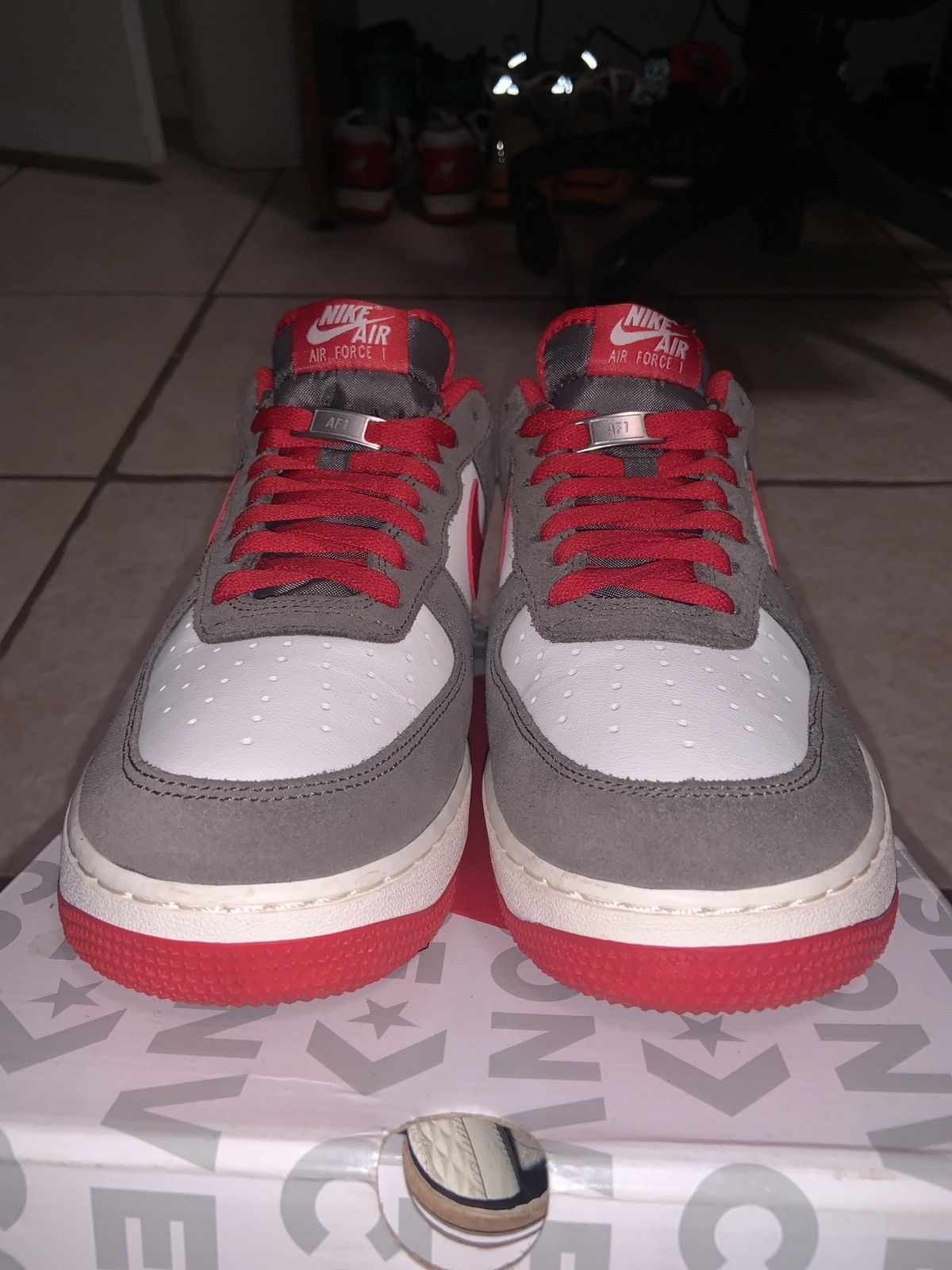 Nike Nike Air Force 1 ‘07 LV8 Cave Stone University Red Size 9 Size US 9 / EU 42 - 3 Thumbnail