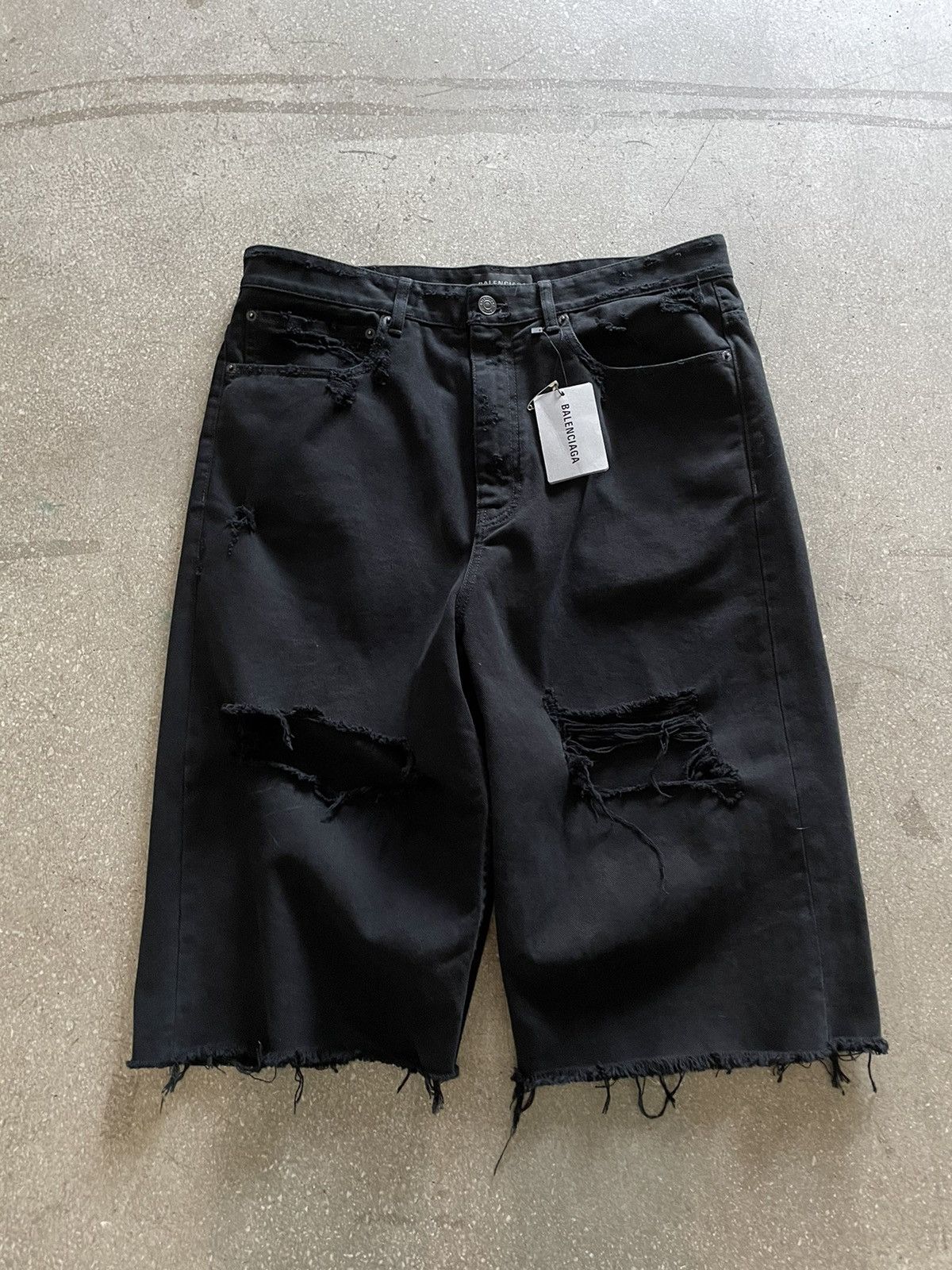 Balenciaga Balenciaga baggy ripped shorts | Grailed