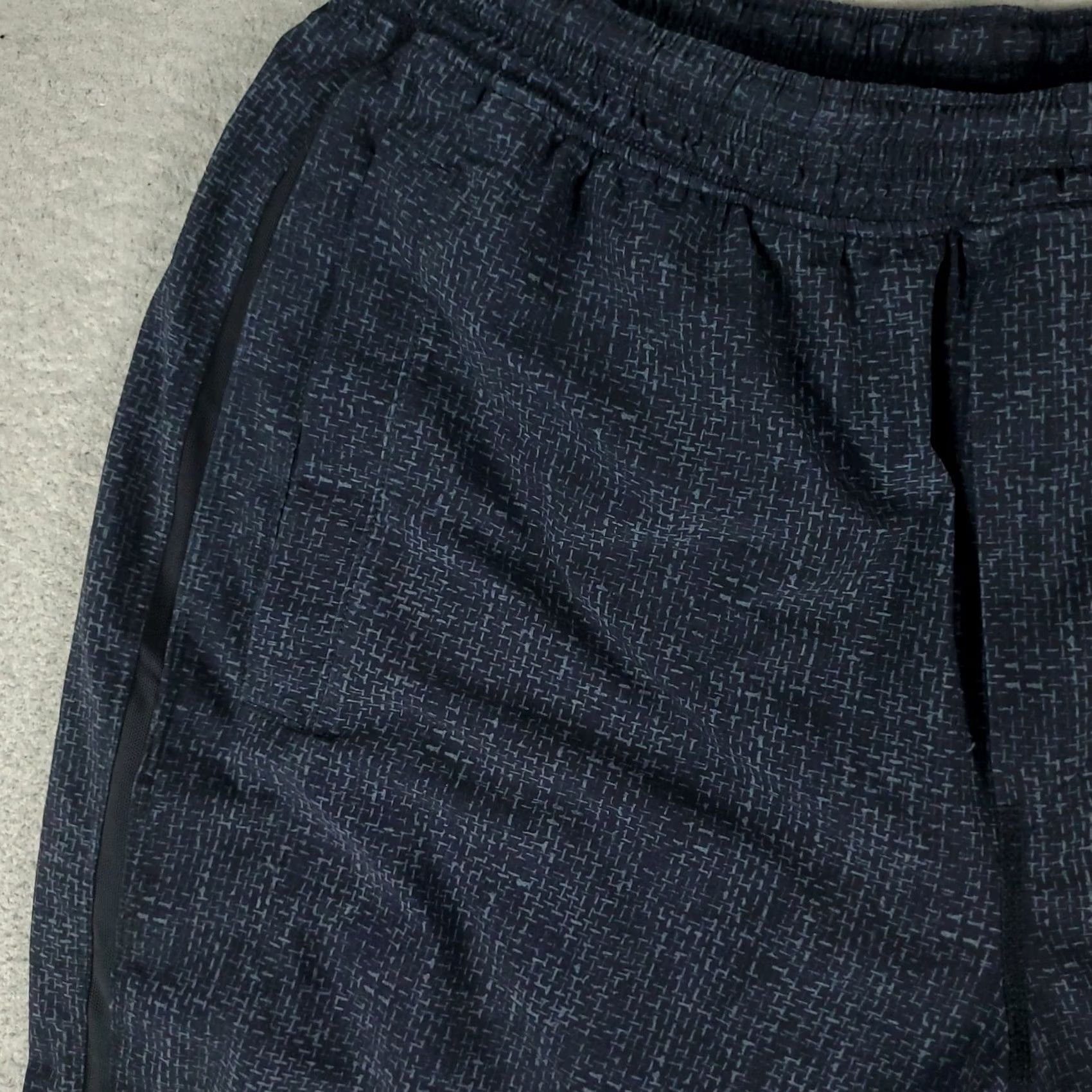 Lululemon Lululemon Shorts Mens M Blue Pace Breaker Lined Lace Drawstring Stretch Elastic Pockets Athletic Activewear Casual Short - Navy/Blue 90s? Size US 31 - 2 Thumbnail