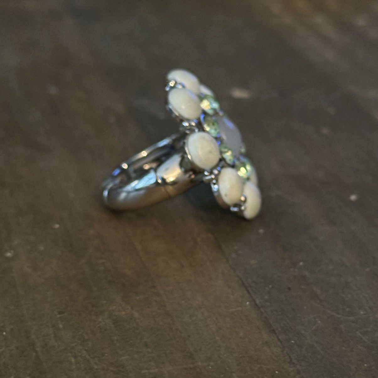 Other Gemstone flower statement stretch ring Size ONE SIZE - 4 Thumbnail