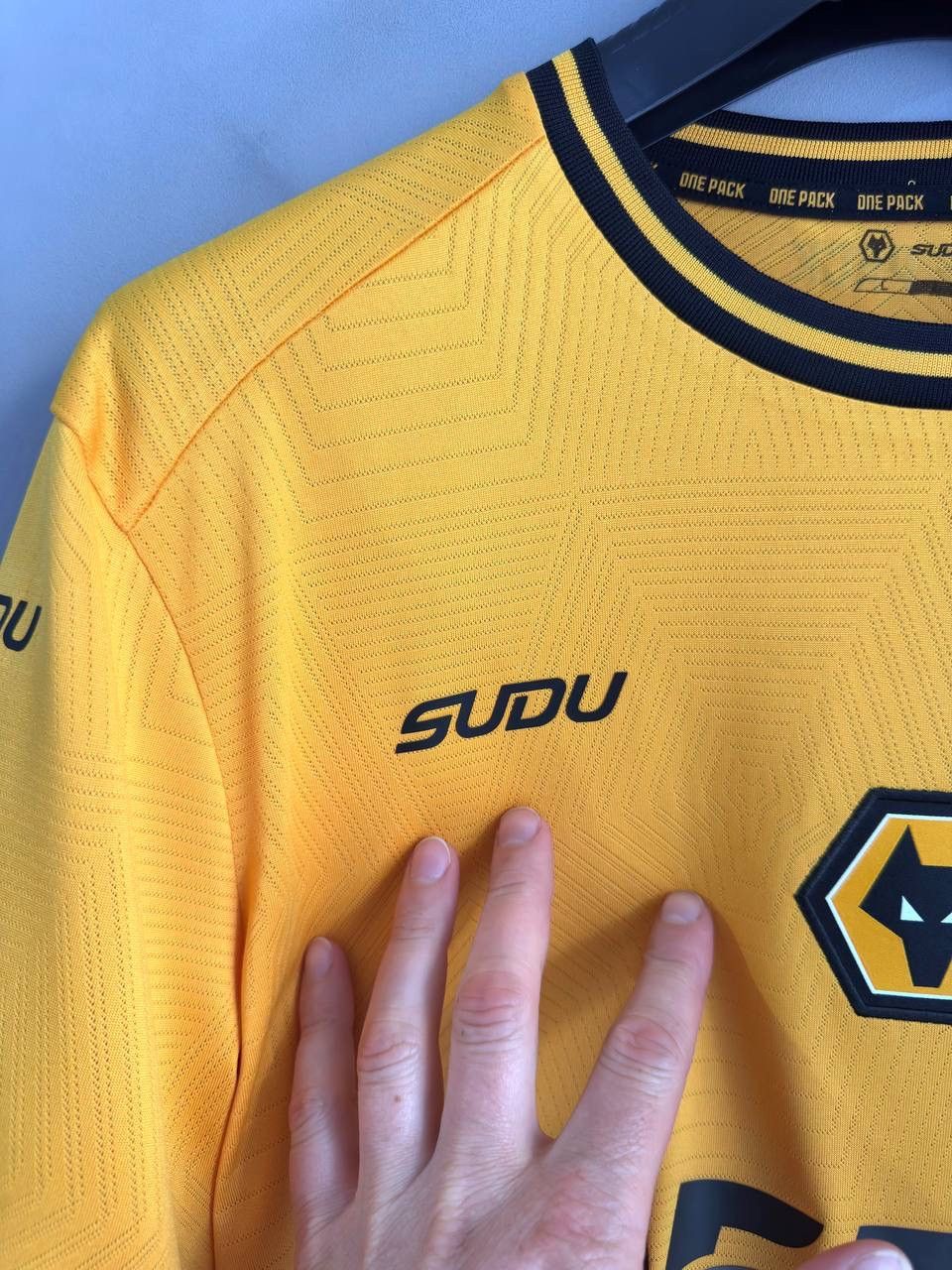 Other Sudu Wolverhampton Wanderers 2024/25 Home Soccer Jersey, L Size US L / EU 52-54 / 3 - 4 Thumbnail