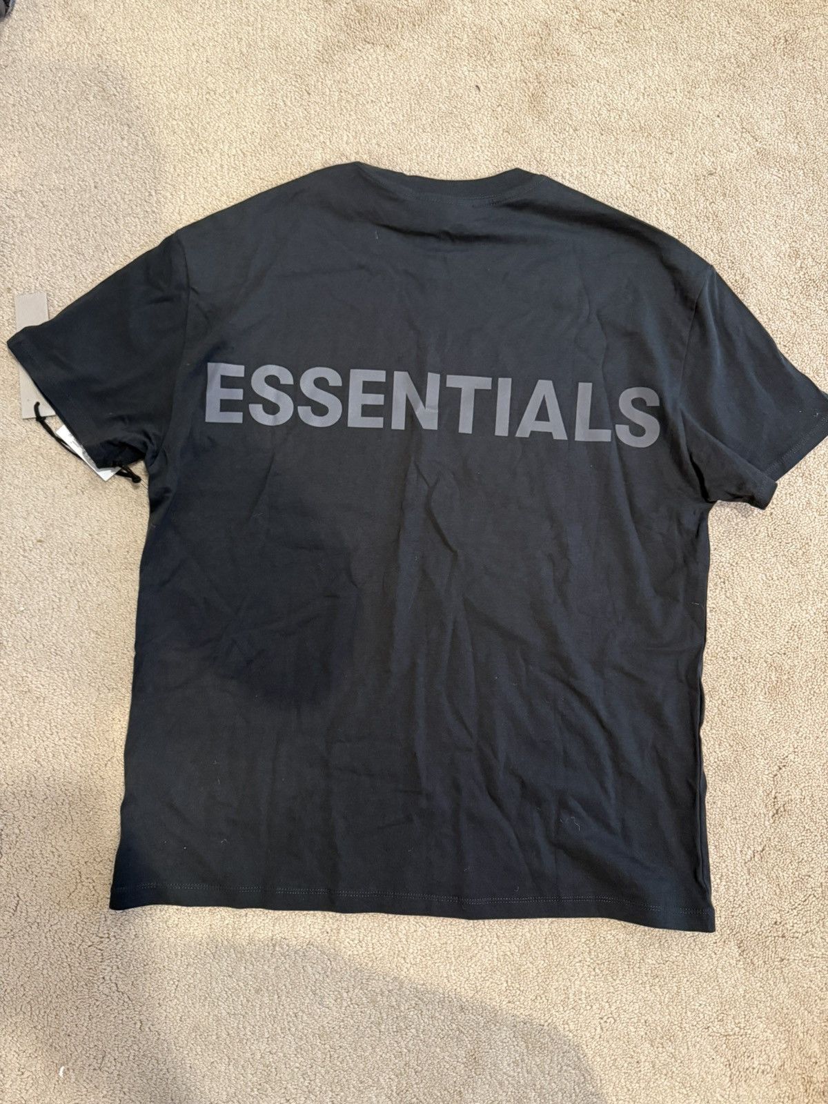 Fear of God 🔥 fear of god essentials black on black reflexive tee size S Size US S / EU 44-46 / 1 - 1 Thumbnail