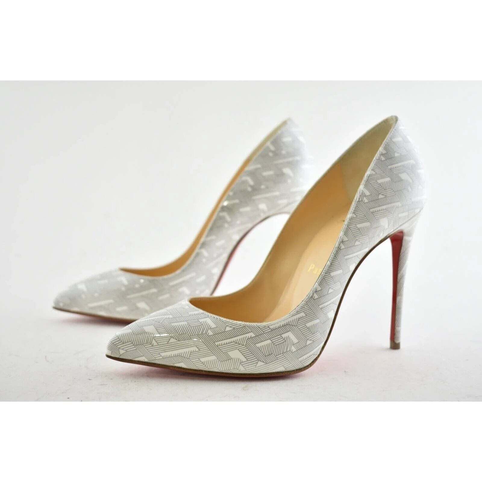 Christian Louboutin Christian Louboutin Pigalle Follies 100 Patent CL Size US 9 / IT 39 - 9 Thumbnail