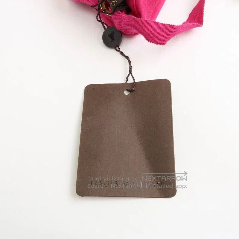 Louis Vuitton Louis Vuitton Pink Cotton Chain Decorated T-Shirt. Size US S / EU 44-46 / 1 - 4 Thumbnail