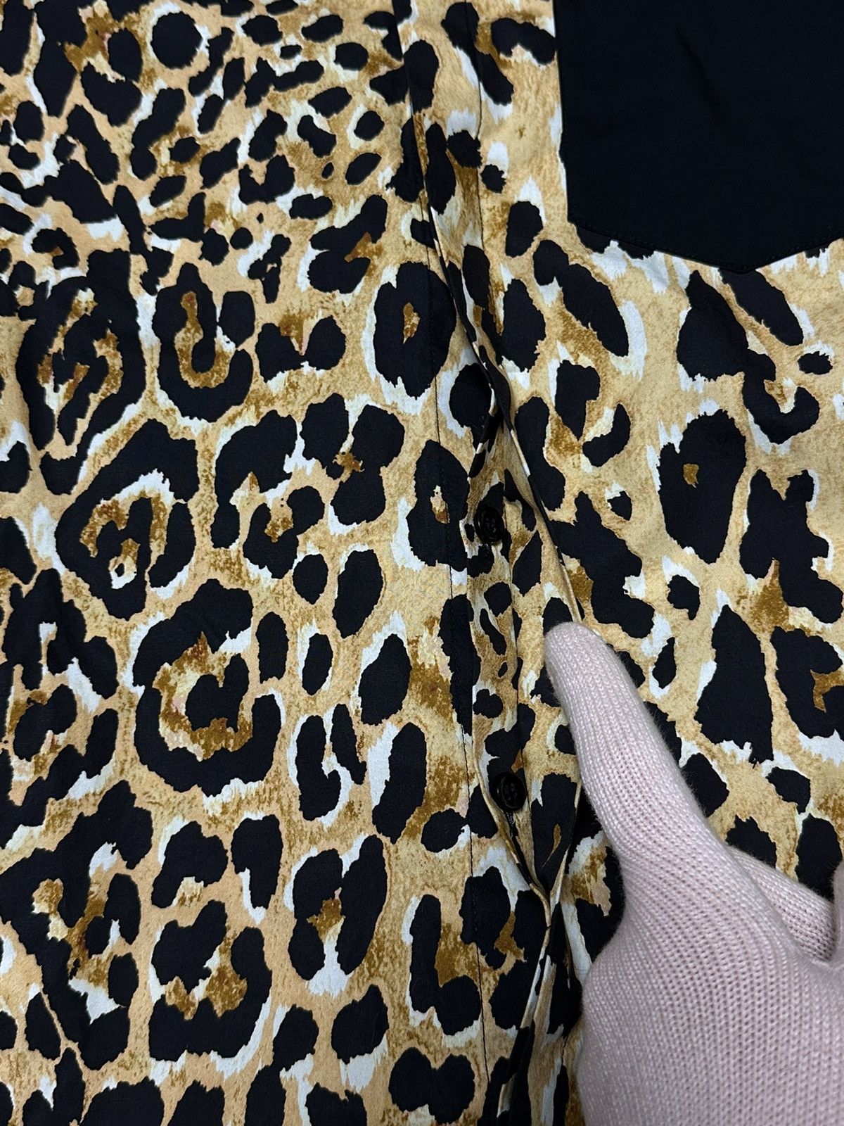 H&M × Paco Rabanne H&M x Paco Rabanne Leopard Print Shirt Size XS / US 0-2 / IT 36-38 - 5 Thumbnail