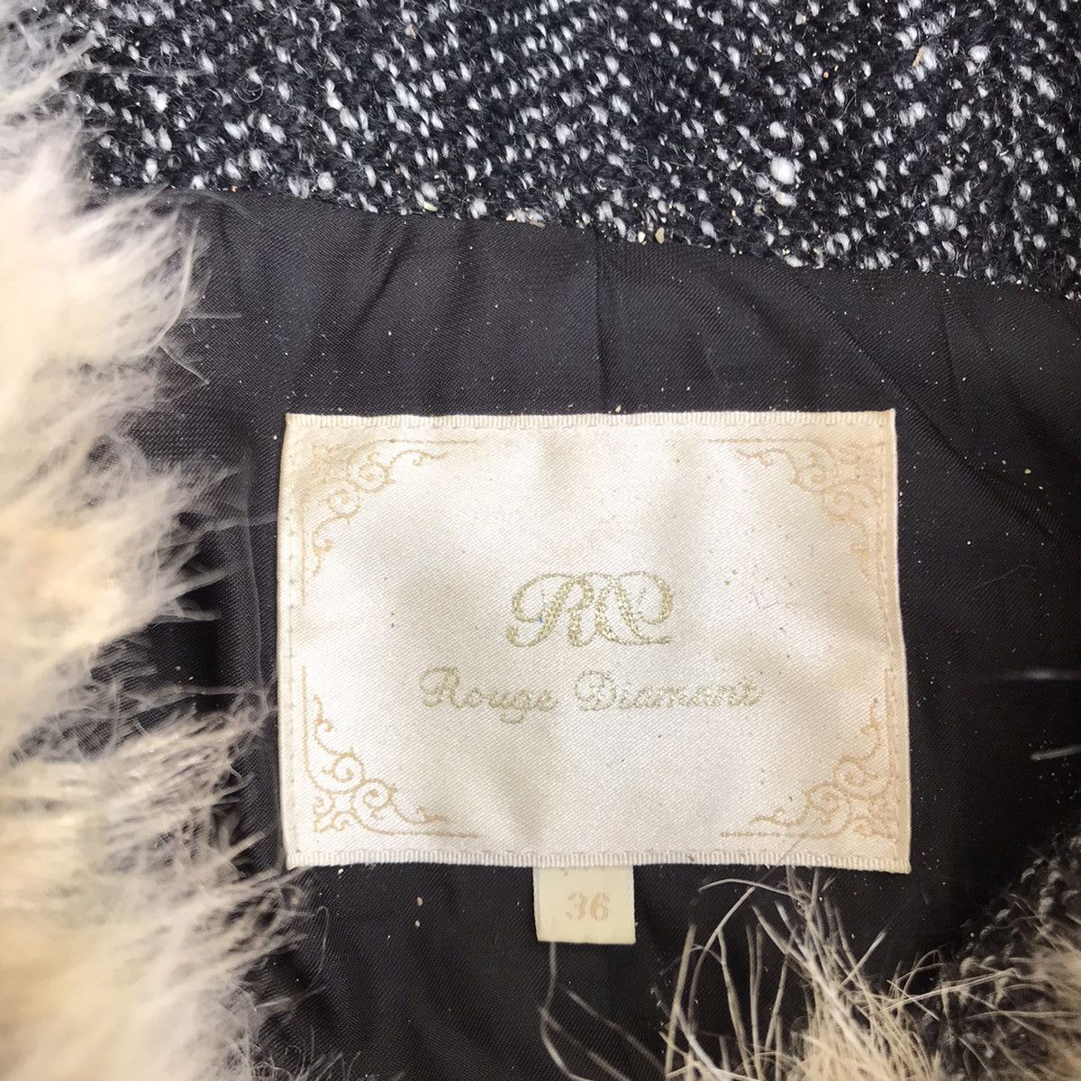 Le Grande Bleu (L.G.B.) LGB If Six Was Nine KMRii Style Rouge Diamant Faux Fur Hood Size US S / EU 44-46 / 1 - 10 Thumbnail
