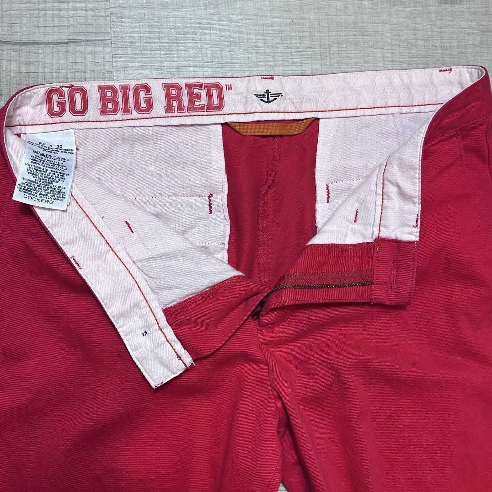 Dockers × NCAA Dockers x Nebraska Cornhuskers Chino Pants Red Men's 33x30 Size US 33 - 5 Thumbnail