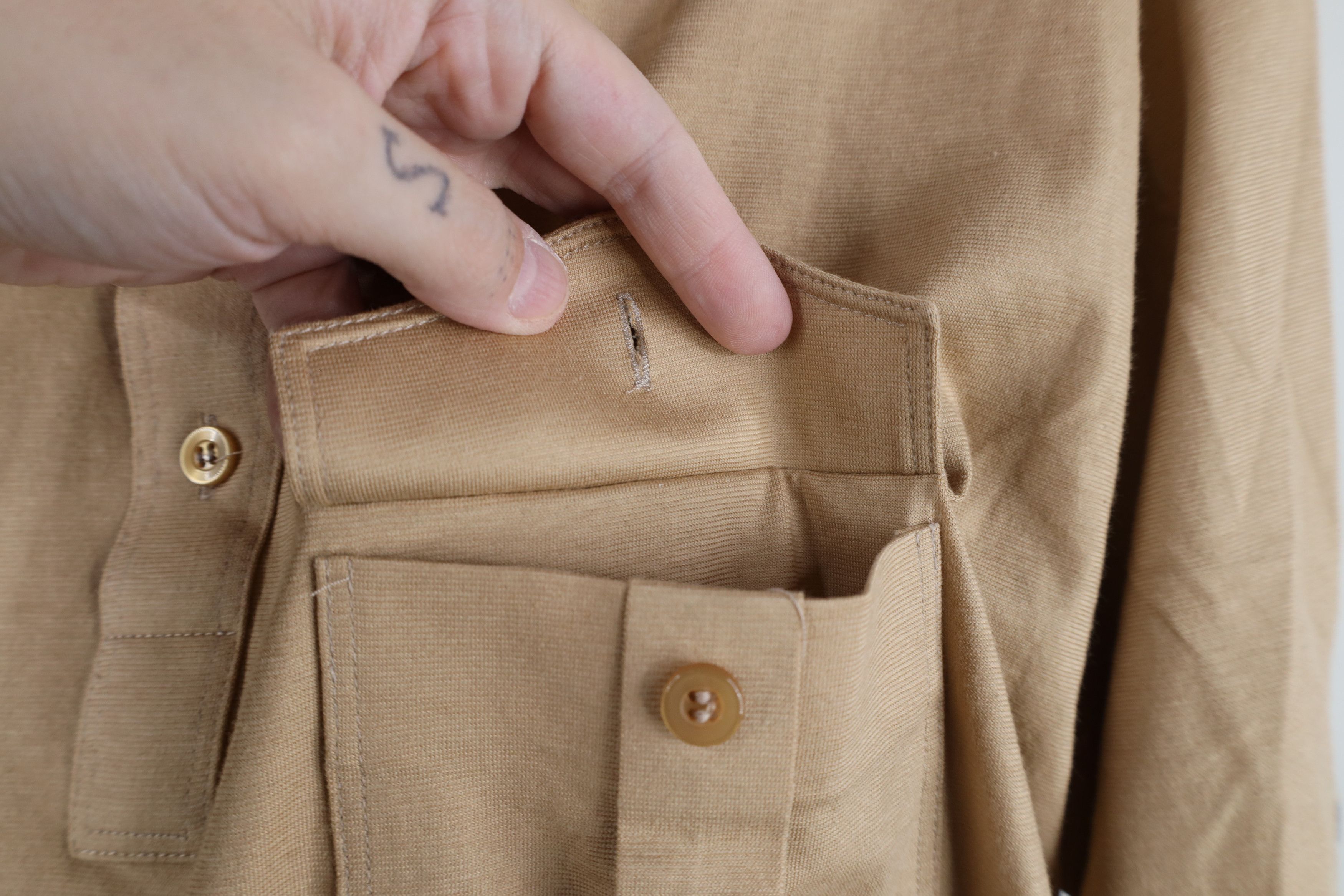Vintage Vintage 70s 80s Streetwear Collared Polo Shirt Beige Tan Size US XL / EU 56 / 4 - 8 Thumbnail