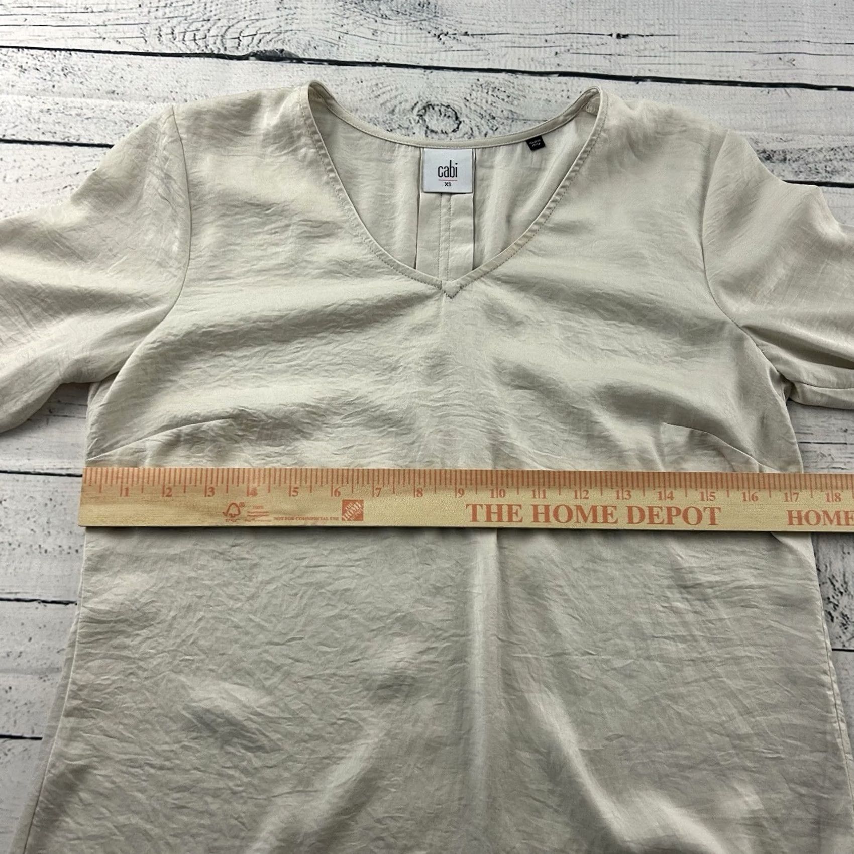 Vintage Cabi Blouse Long Sleeve V-Neck Women's XS Beige Size XS / US 0-2 / IT 36-38 - 4 Thumbnail