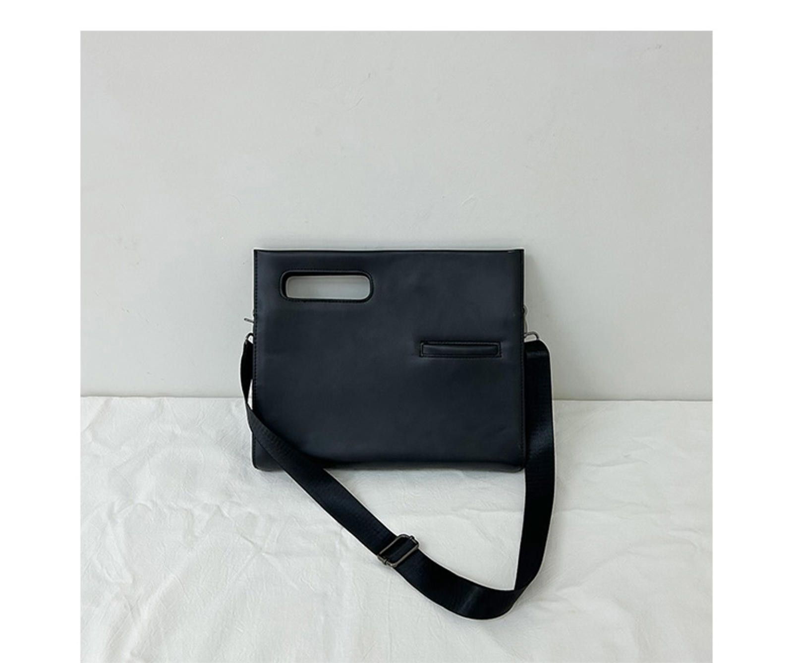 Other Stylish Black Sling Bag Size ONE SIZE - 3 Thumbnail