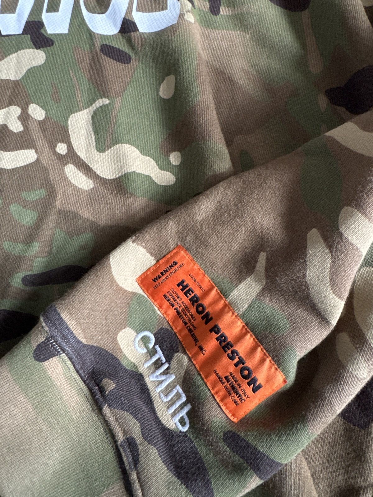 Heron Preston Heron Preston Camo Sweatshirt Size US L / EU 52-54 / 3 - 5 Thumbnail