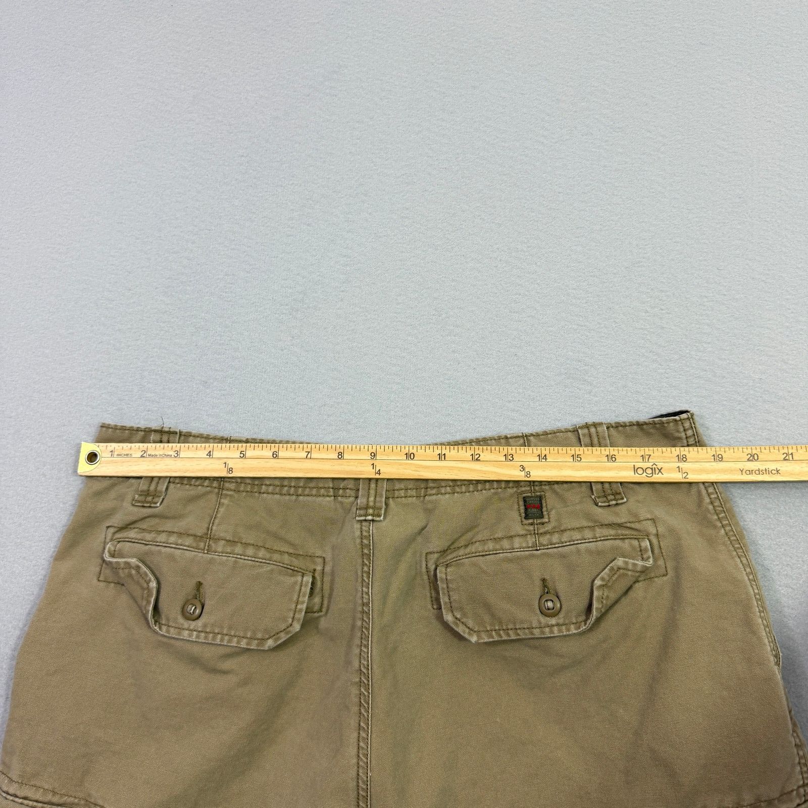 Old Navy Vintage Old Navy Cargo Shorts Men's 36 Tan 10" Inseam y2k Size US 36 / EU 52 - 9 Thumbnail
