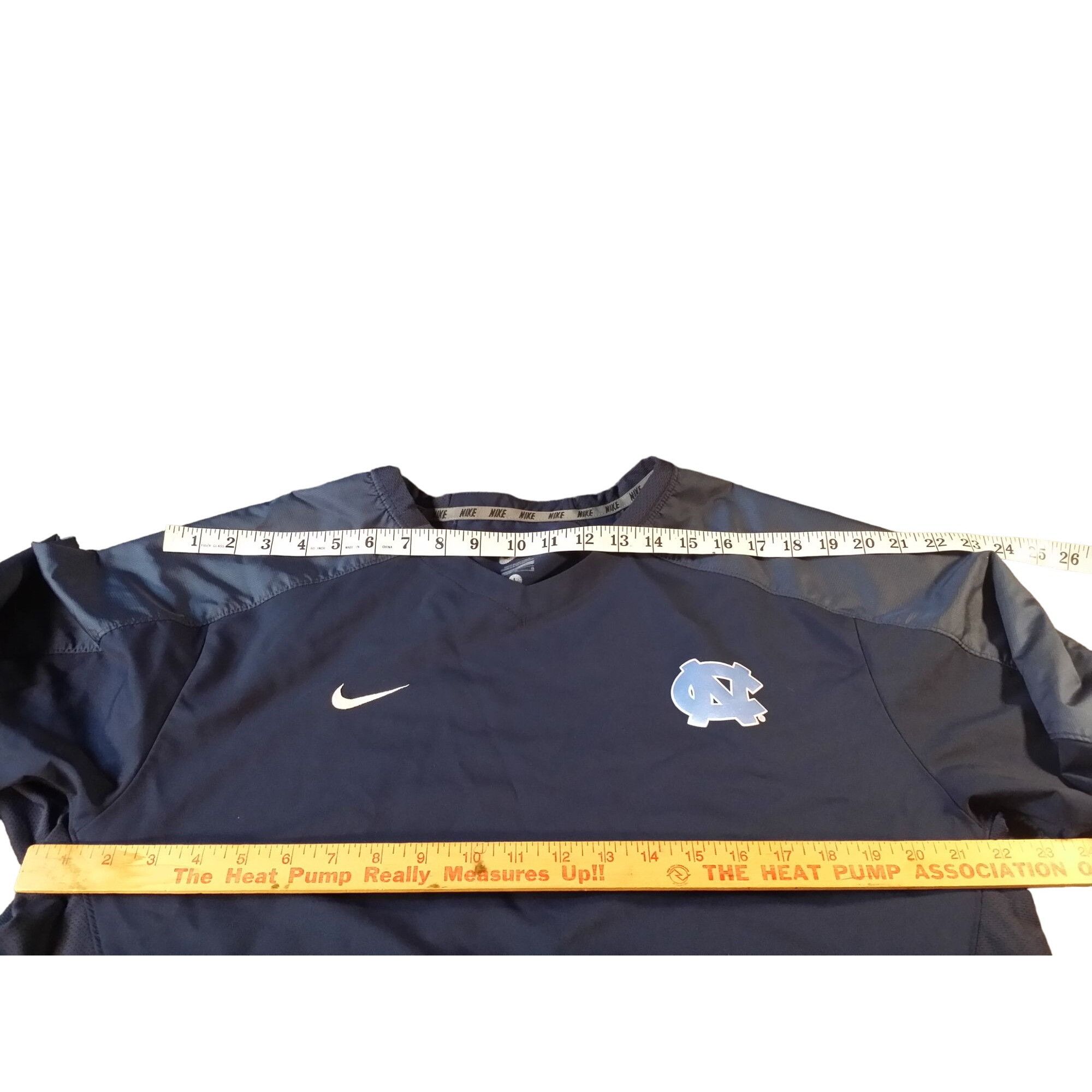 Nike Nike UNC Pullover Men Sz L North Carolina Tarheels Two Tone Size US L / EU 52-54 / 3 - 4 Thumbnail