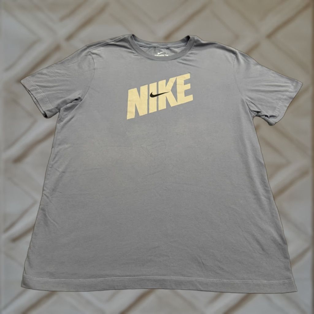 Nike Nike Dri-Fit Tee T-Shirt Mens XL Light Blue Short Sleeve Crew Tee Size US XL / EU 56 / 4 - 1 Thumbnail
