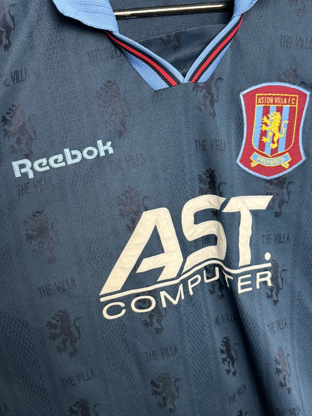 Reebok Aston Villa 96/97 Away Football Jersey Size US M / EU 48-50 / 2 - 3 Thumbnail
