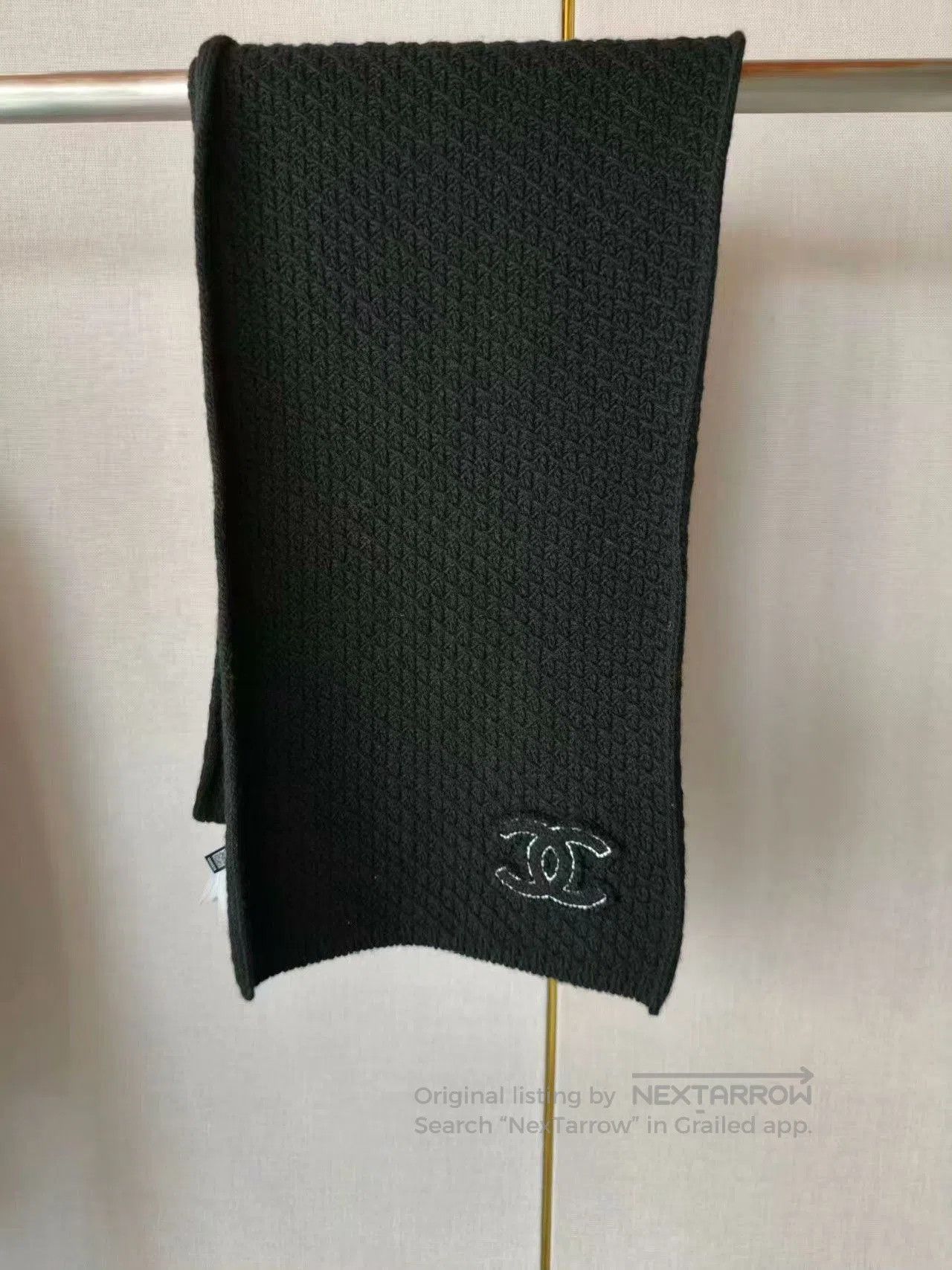 Chanel Chanel Cashmere Scarf. Size ONE SIZE - 1 Thumbnail