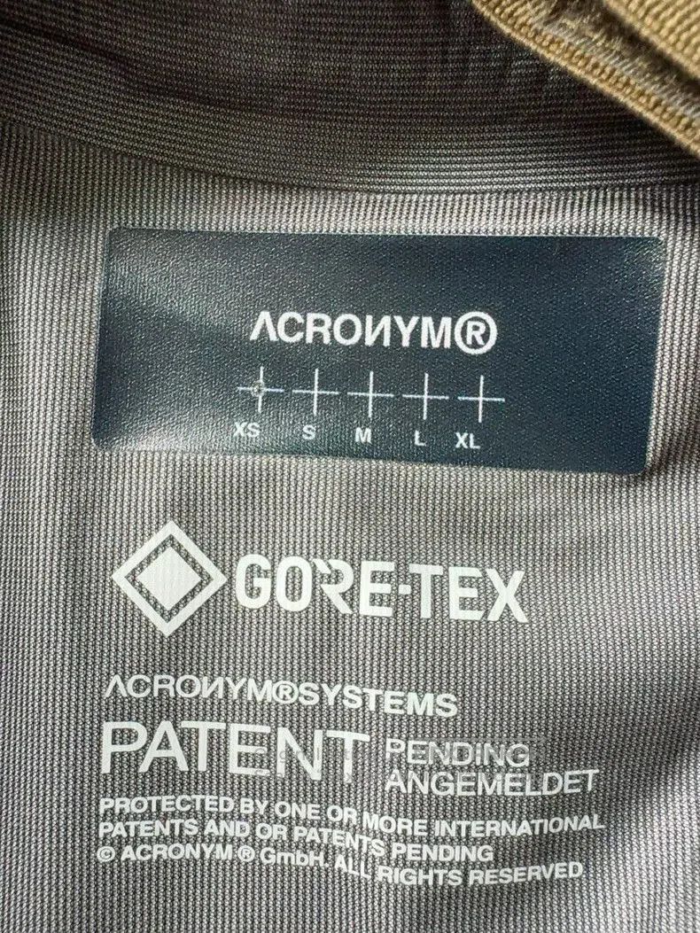 Acronym Acronym J123A-GT 3L Gore-Tex Jacket. Size US XS / EU 42 / 0 - 1 Thumbnail