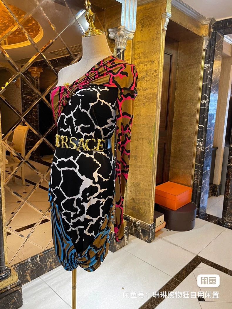 Versace Versace Asymmetrical slanted shoulder dress Size M / US 6-8 / IT 42-44 - 6 Thumbnail
