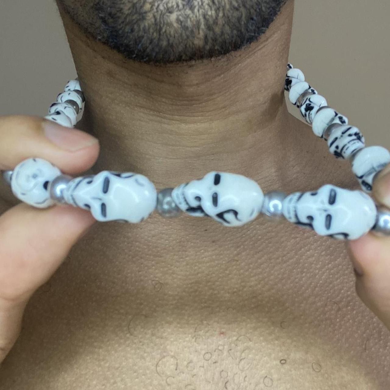 Jewelry × Other SILVER BEADED ALIEN SKULL WHITE NECKLACE Size ONE SIZE - 4 Thumbnail