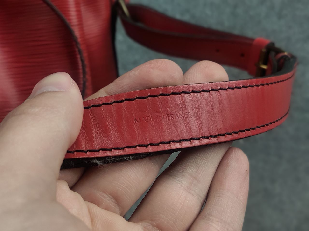 Louis Vuitton Louis Vuitton Noé Epi Vintage authentic Shoulder Red Bag Size ONE SIZE - 15 Thumbnail