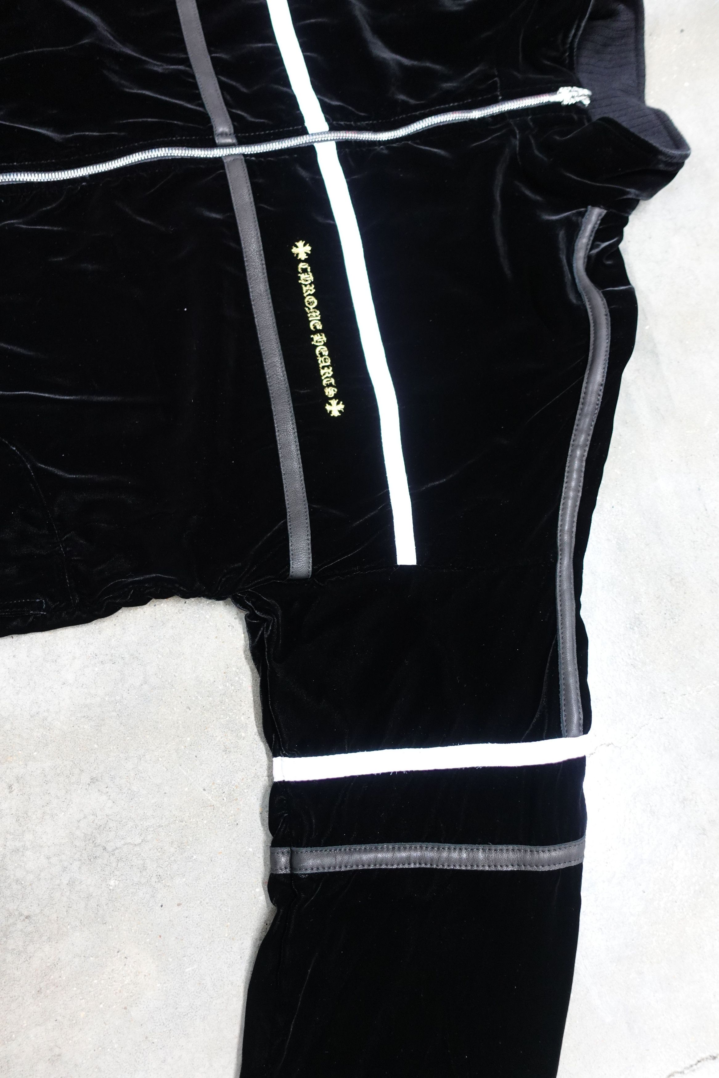 Chrome Hearts CHROME HEARTS SO IT GOES VELVET TRACK TOP BLACK Size US XL / EU 56 / 4 - 2 Thumbnail