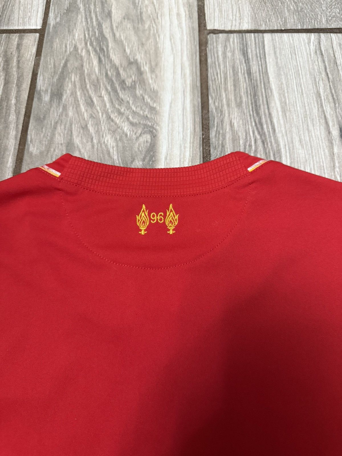 New Balance Liverpool FC 15/16 New Balance Men’s Home Jersey WSTM542 Size US S / EU 44-46 / 1 - 6 Thumbnail