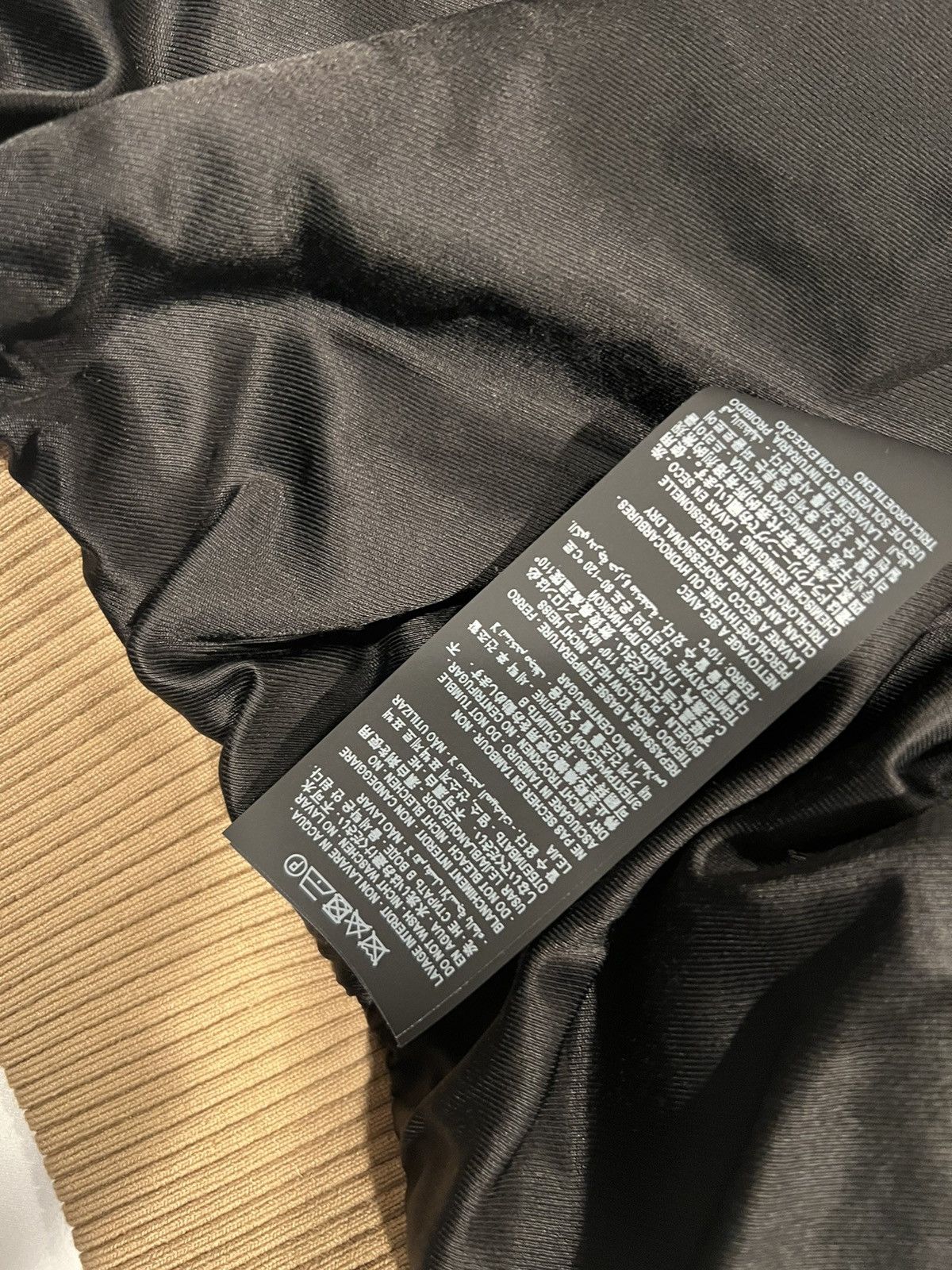 Saint Laurent Paris Saint Laurent one button blazer. 50/40 $2890 Size 40R - 11 Thumbnail