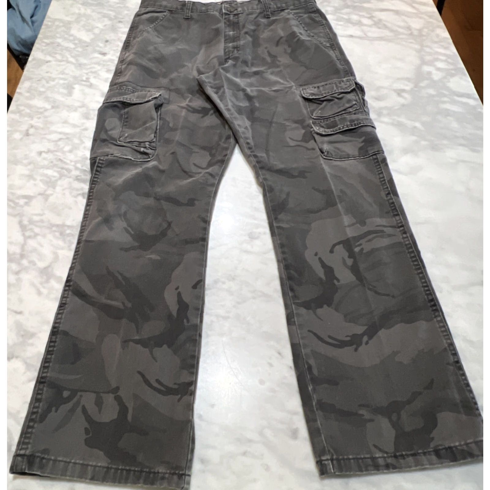 Wrangler Wrangler Jeans Cargo Camo Men 36x32 Faded Gray 70BRWGL Cotton Hunting Jeans Size US 36 / EU 52 - 2 Thumbnail