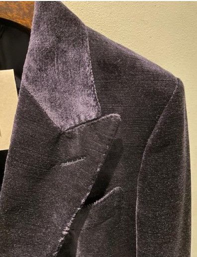 o1w1db10125 JLHP01 Double-Breasted Velvet Jacket in Purple
