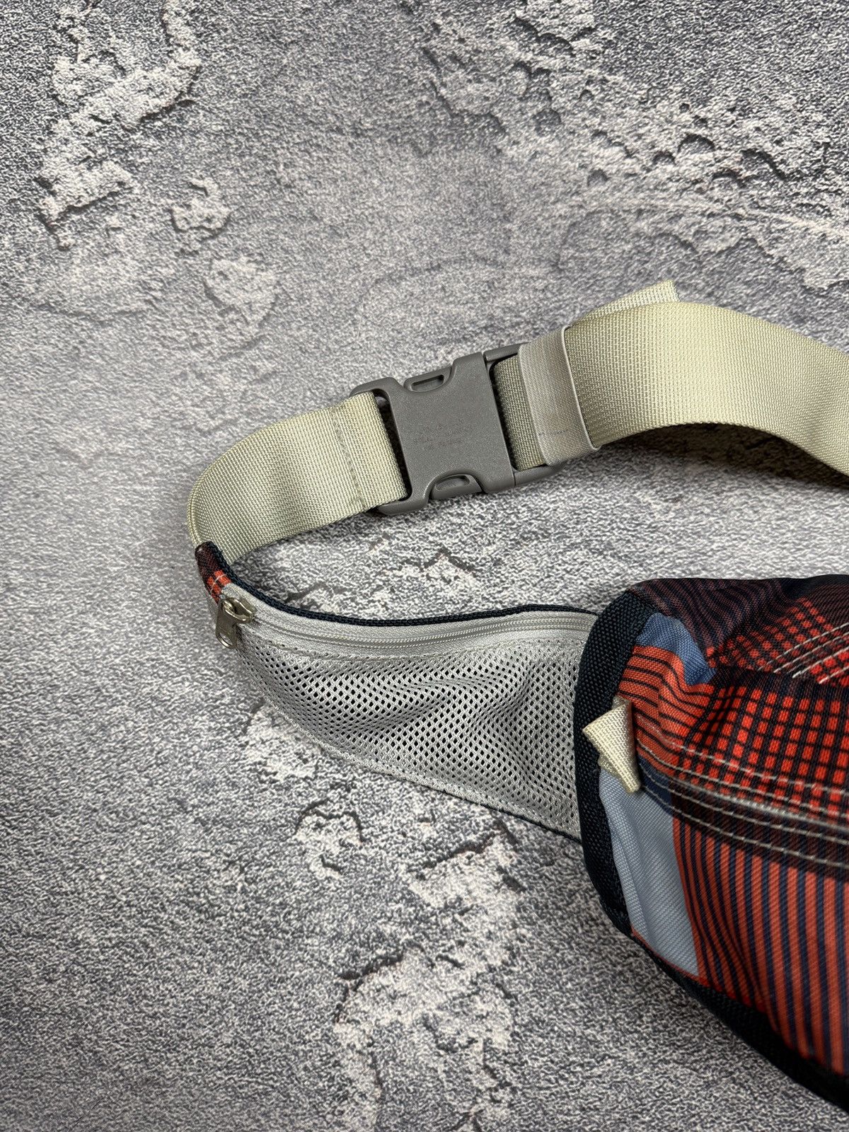 The North Face × Vintage Vintage The North face TNF Bag Messenger Bag vintage Size ONE SIZE - 4 Thumbnail