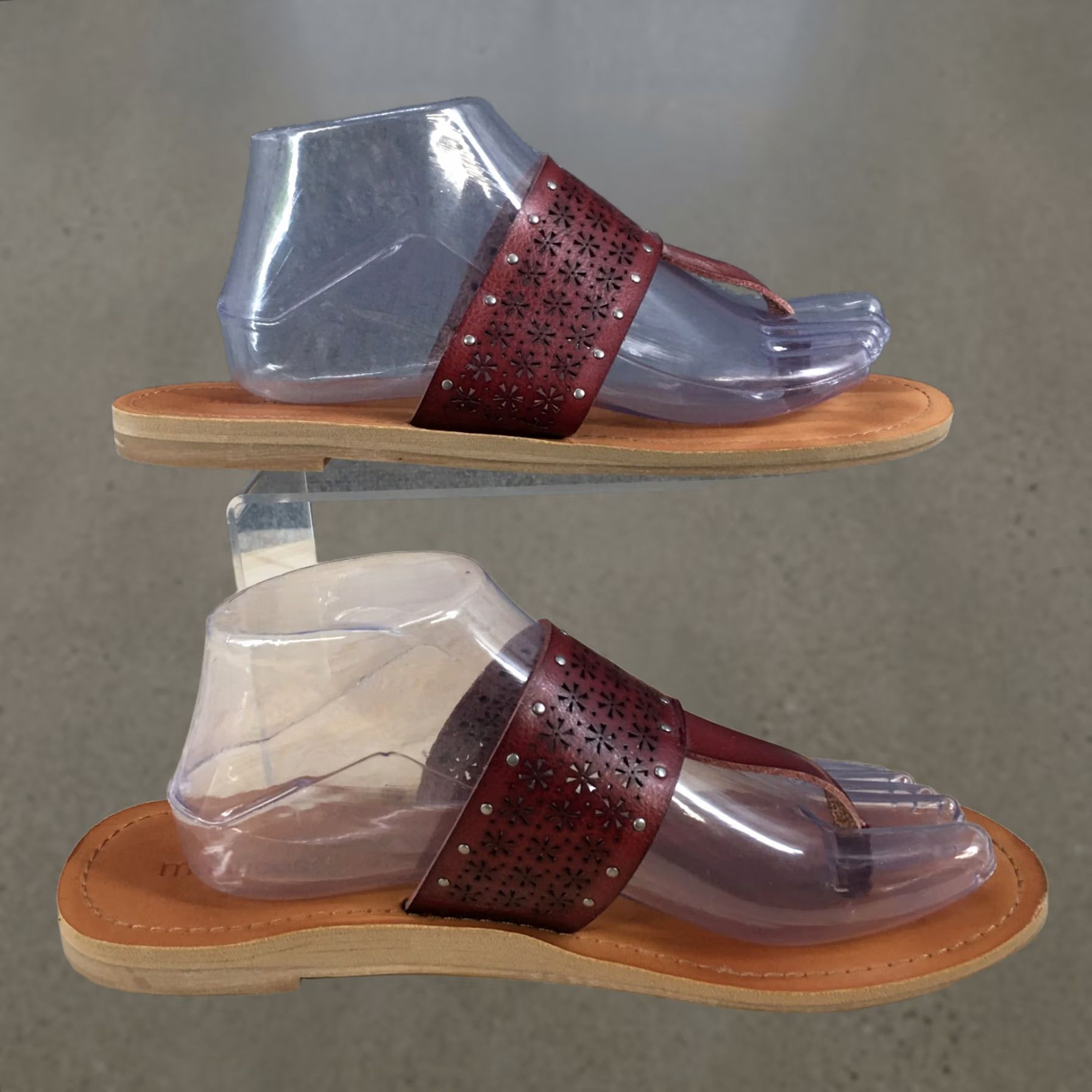 Vintage Maurices Pryia Sandals Womens 10 M Casual Slip On Thong Flats Brown Faux Leather Size US 10 / IT 40 - 1 Thumbnail