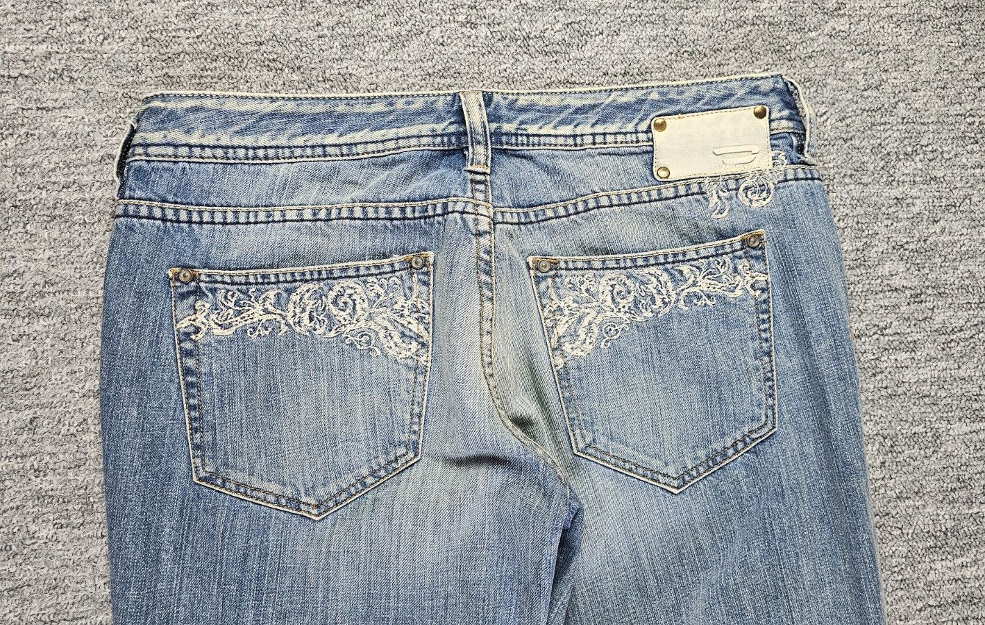 Diesel Vintage Y2K Diesel EASEE 008EW Embroidered Low Rise Jeans 30 Size 30" / US 8 / IT 44 - 9 Thumbnail