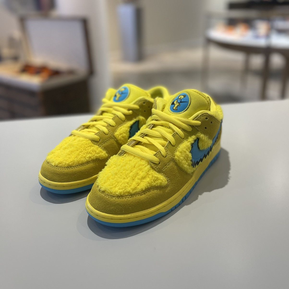 Nike Nike SB Dunk Low Grateful Dead Bears Opti Yellow Size US 11 / EU 44 - 3 Thumbnail