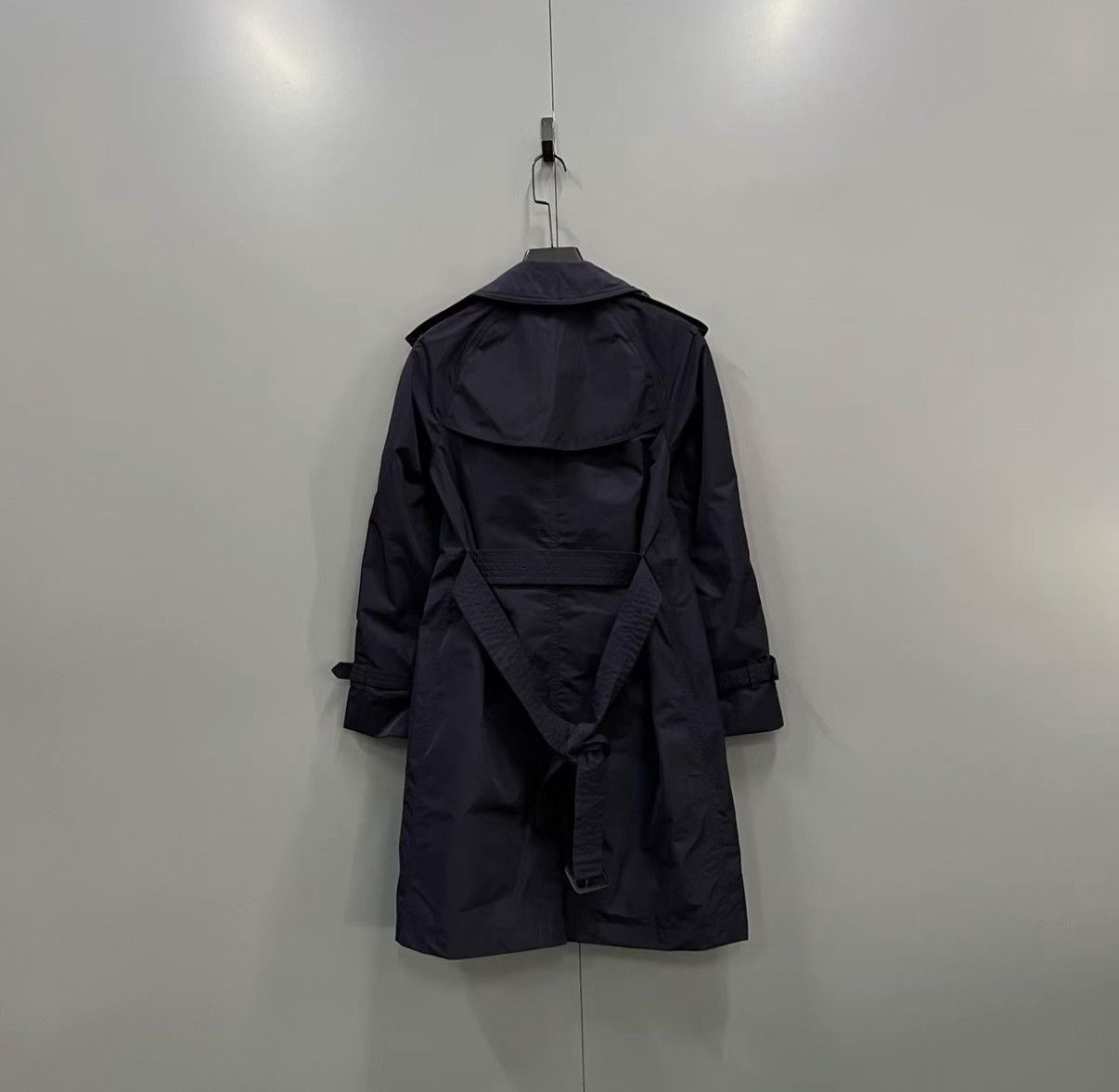 Burberry Burberry Navy Double-breasted Trench Coat J41 Size XS / US 0-2 / IT 36-38 - 2 Thumbnail
