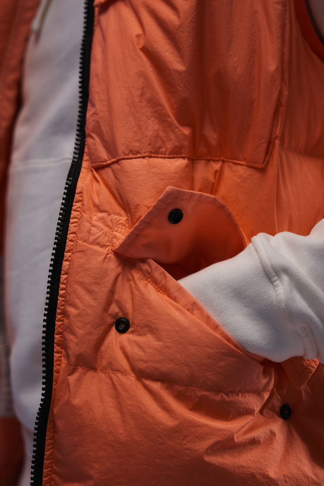 Stone Island GARMENT DYED CRINKLE REPS R-NY DOWN Size US XL / EU 56 / 4 - 5 Thumbnail
