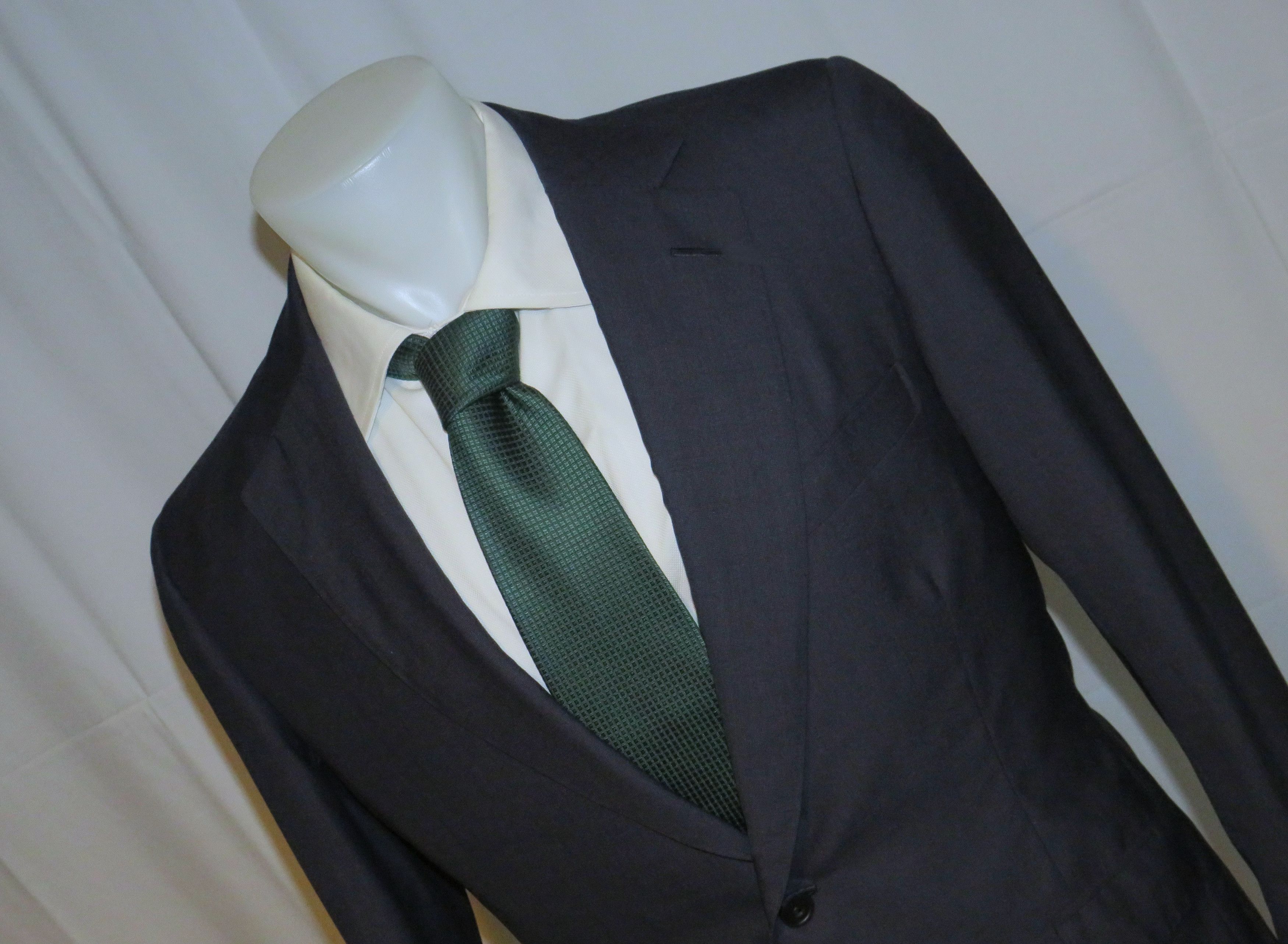 Henry Poole Bespoke Savile Row Silk Blend Blue Tic Two Button Suit 38S Size 38S - 4 Thumbnail