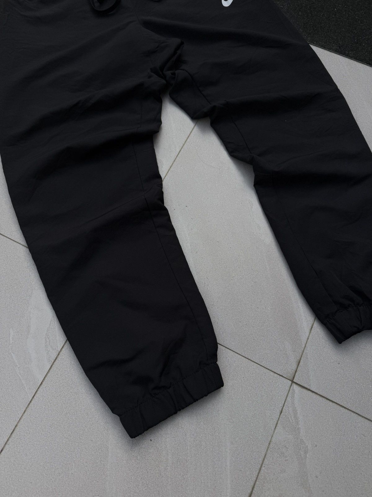 Nike 90’s NIKE RARE SWOOSH LOGO Y2K VINTAGE NYLON TRACK PANTS Size US 34 / EU 50 - 3 Thumbnail