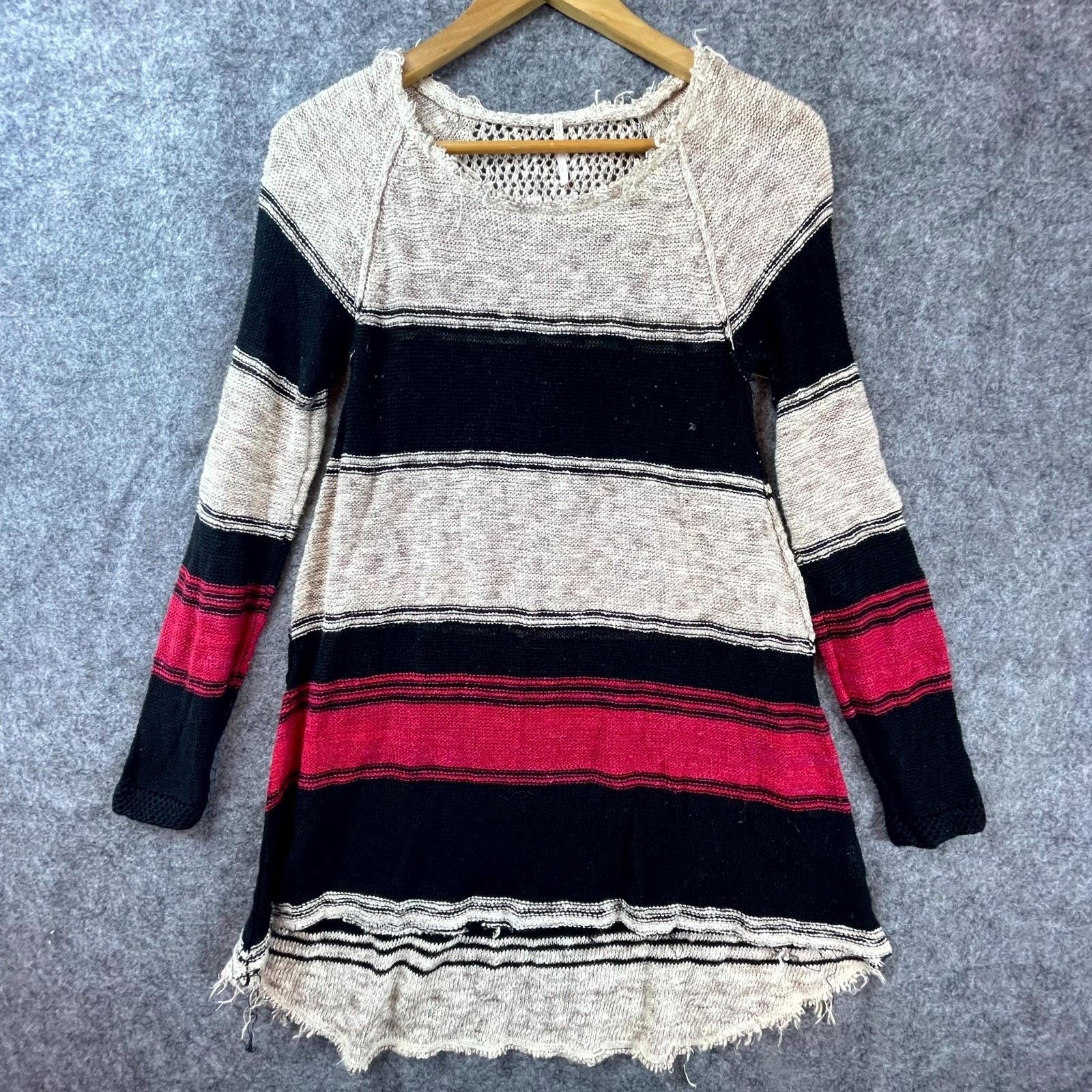 Free People Free People Long Tunic Sweater Women Small High Low Hem Fray Size S / US 4 / IT 40 - 1 Thumbnail